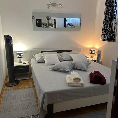 Apartment Tea 2 سبليت المظهر الخارجي الصورة